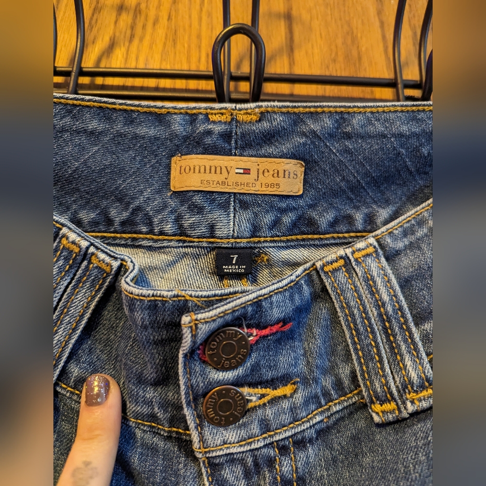 Tommy Capris - Picture 2 of 3